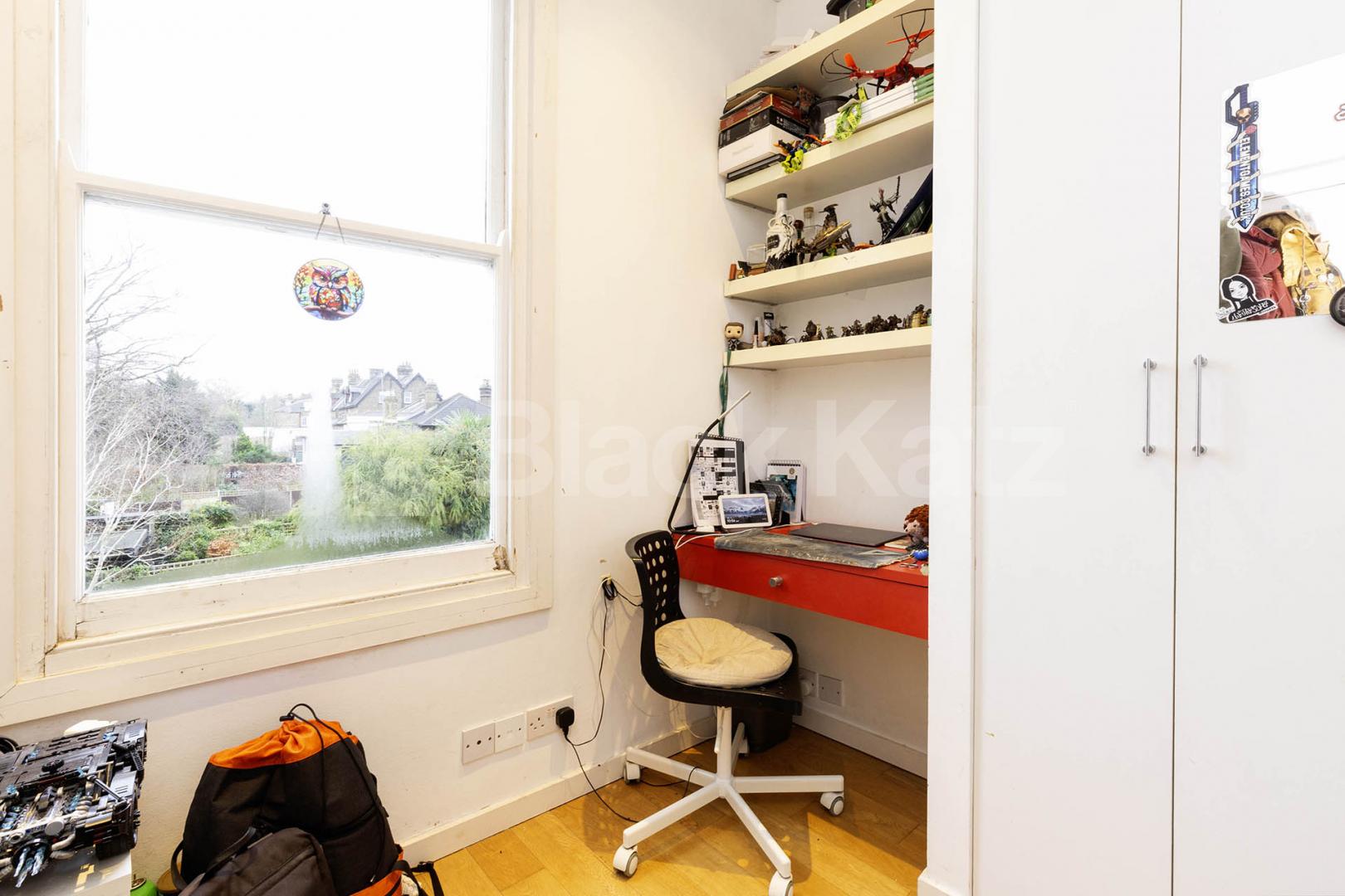 			3 Bedroom, 1 bath, 1 reception Flat			 Pages Lane, Muswell Hill